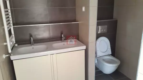 Penthouse à Vendre Luxe et Confort avec piscine à Ain Zaghouan Nord