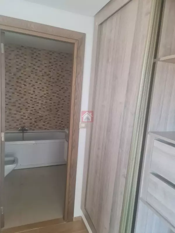 Penthouse avec Piscine à Jardins de Carthage