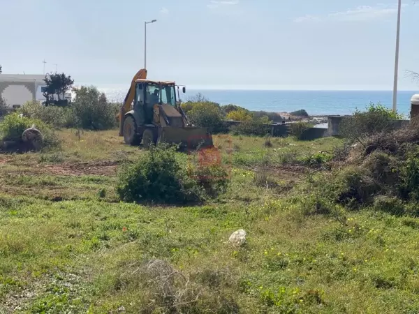 Beau Terrain Pieds dans l'Eau à Hammamet Nord