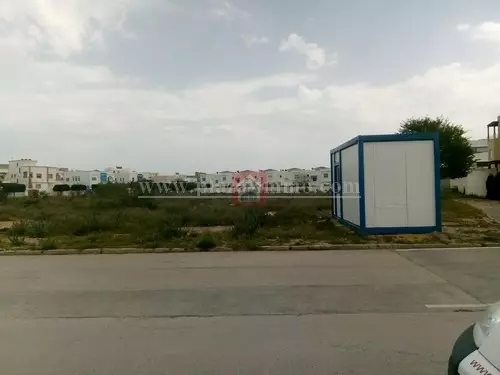 A Vendre Un Beau Terrain de 4000 m² à Sidi Daoued