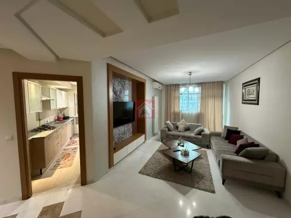 Un Bel Appartement S3 Meublé aux Jardins de Carthage