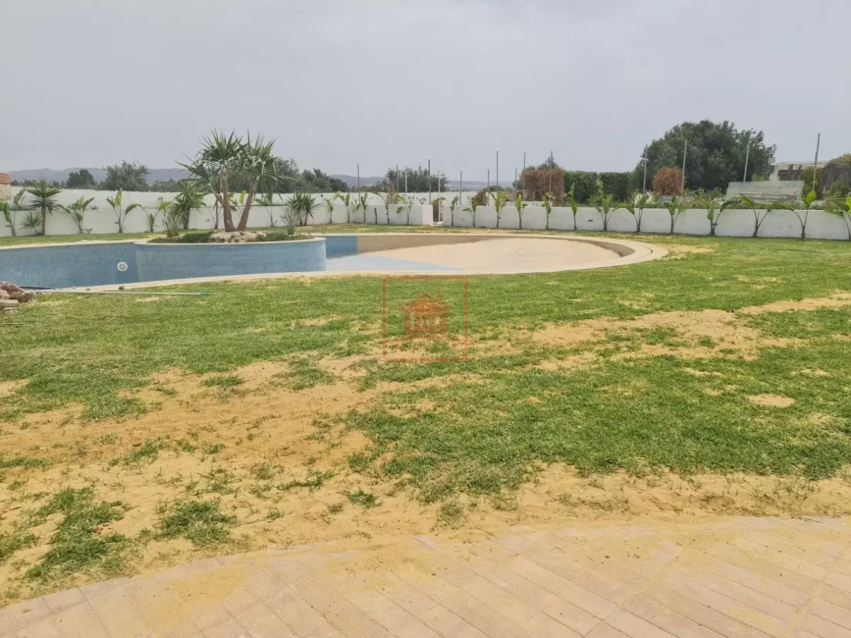 Villa de Maître Exceptionnelle à Hammamet