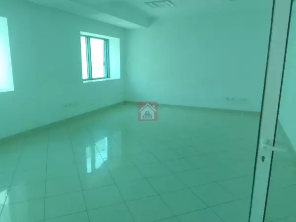 Bureau Hall+3 au Lac 2