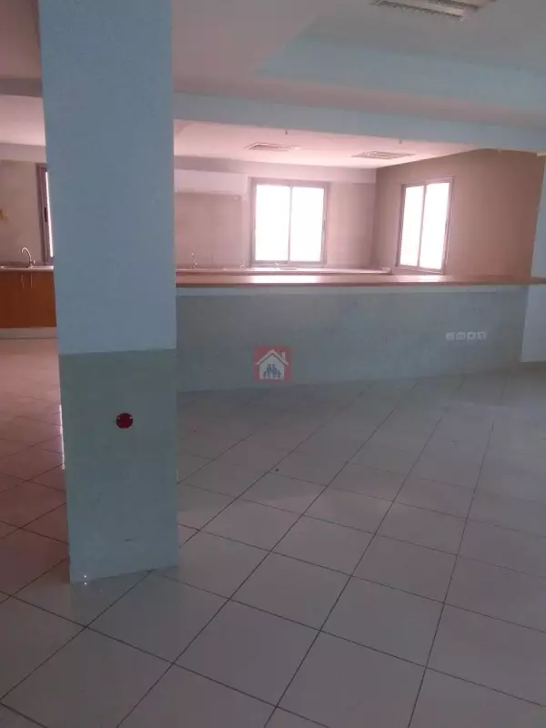 Bureau Hall+3 au Lac 2