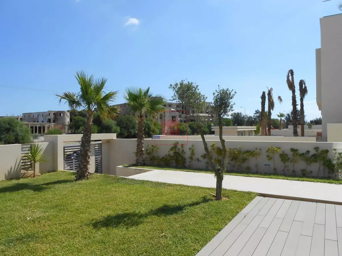 Appartements et Villas avec Piscine à Gammarth