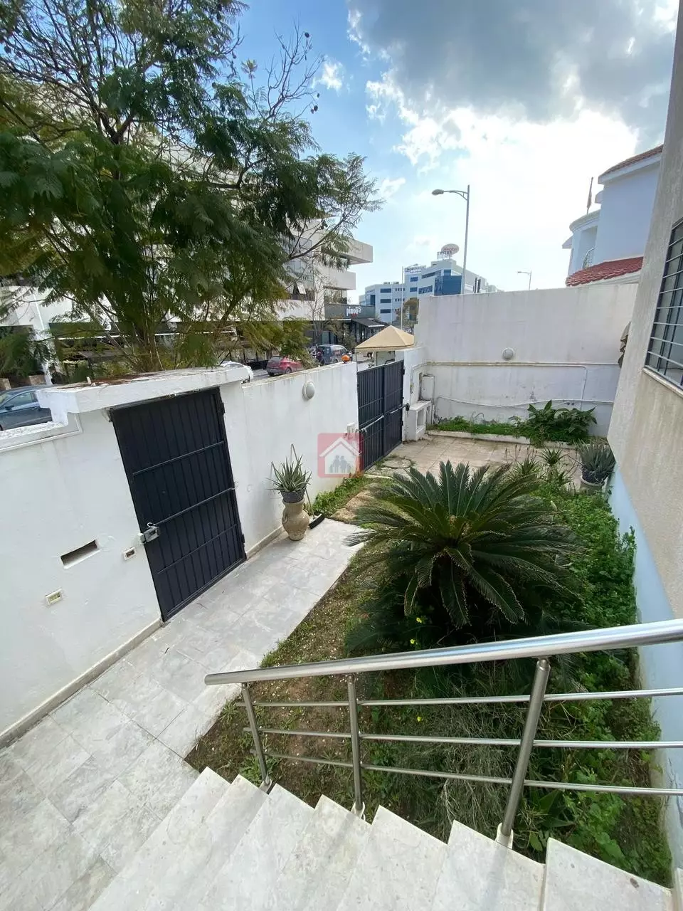 Splendide Villa à Louer - Élégance Moderne au Cœur du Lac 2