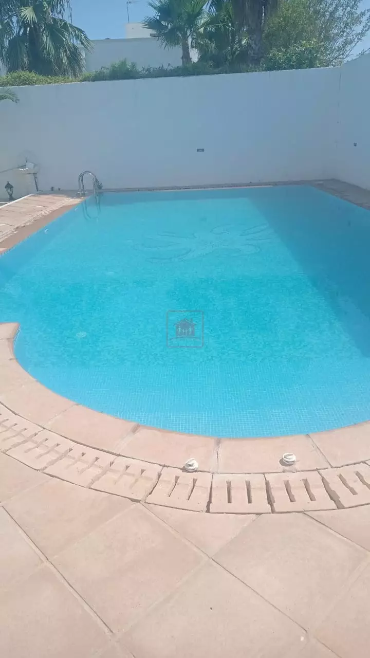 Villa Meublée avec Piscine à Chotrana 2