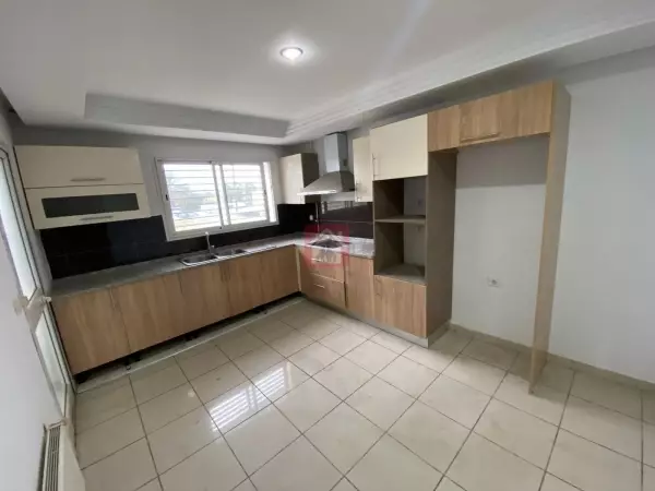 Duplex à Usage Bureautique au lac2