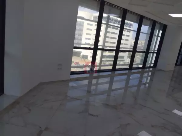 Bureau de Prestige au Cœur des Berges du Lac 2