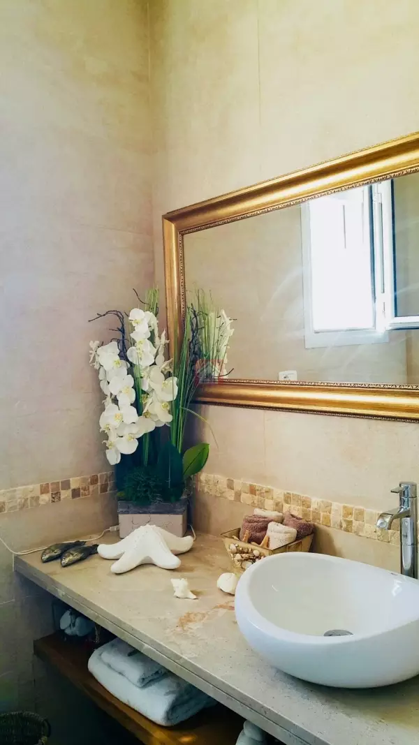 Une Maison d'Hôte Pieds Dans l'Eau à Sounine