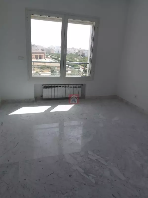 Un Spacieux Appartement S4 au Lac 2