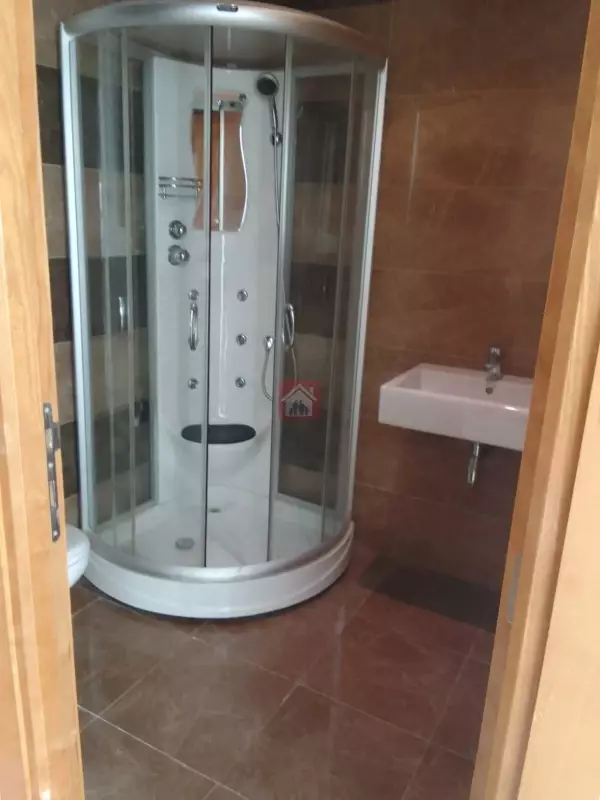 Un Spacieux Appartement S4 au Lac 2