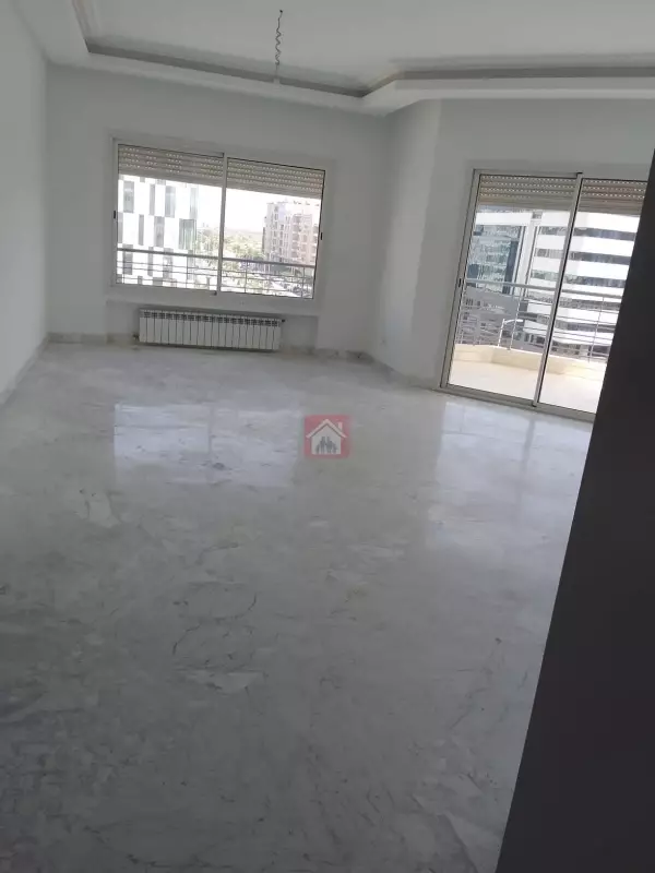 Un Spacieux Appartement S4 au Lac 2