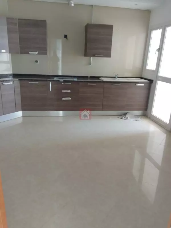 Un Spacieux Appartement S4 au Lac 2
