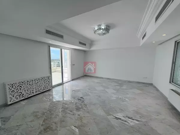 Penthouse Exceptionnel au Lac 2