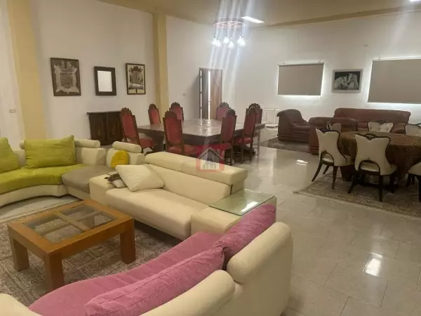 Ferme à Grombalia avec 2 Villas de Maître et Vergers Productifs