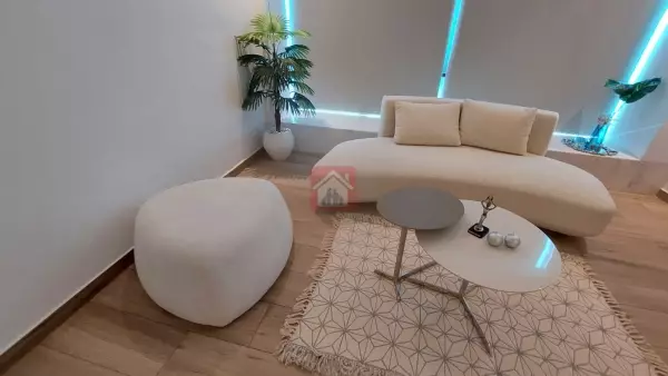 Élégant Loft Meublé avec Piscine au Lac 2