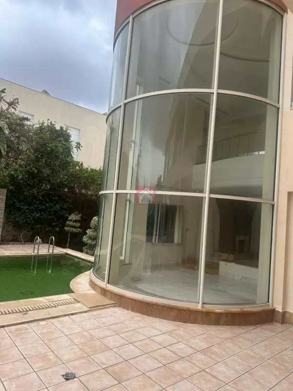 Villa de Maître aux Berges du Lac 2