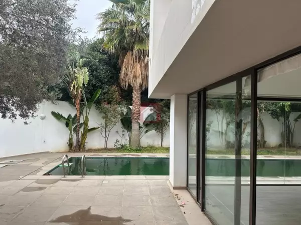 Belle Villa à El Menzeh 1