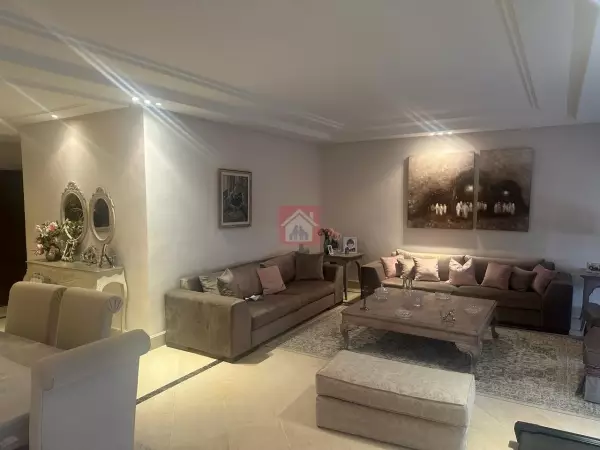 Bel Appartement de 300m² au Lac 2