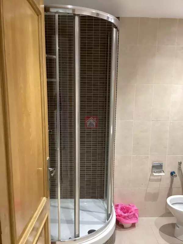 Beau Triplex de 302m² sur la Route de Gammarth