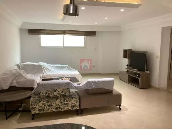 Beau Triplex de 302m² sur la Route de Gammarth