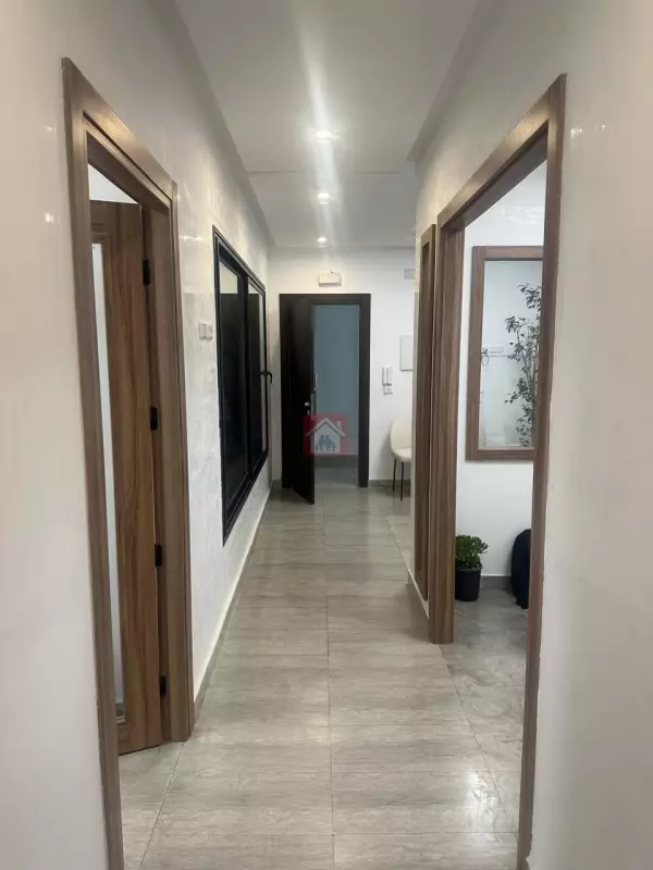 Bureau de 90m² au Lac 2