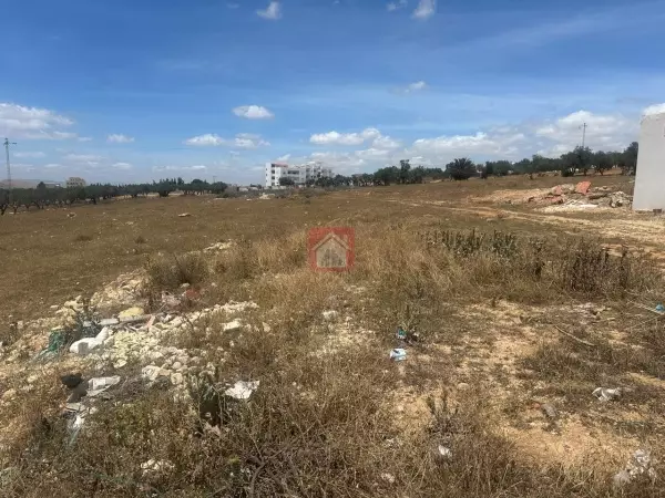Magnifique Terrain à Jardin d'Ennasr