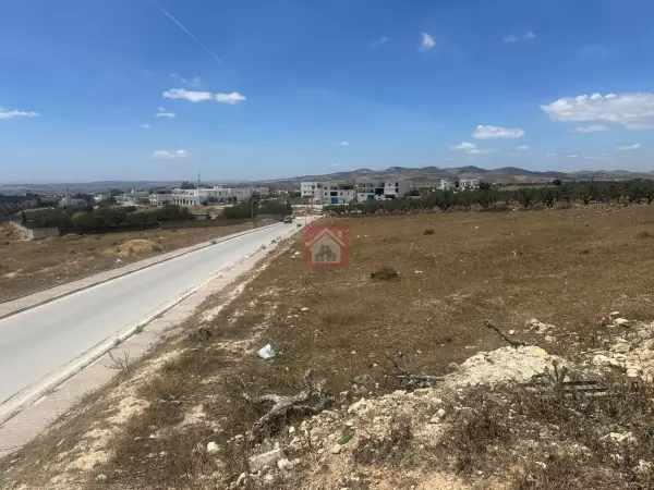 Magnifique Terrain à Jardin d'Ennasr
