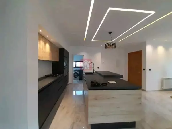 Magnifique Appartement Meublé avec Vue sur Mer à La Marsa Corniche