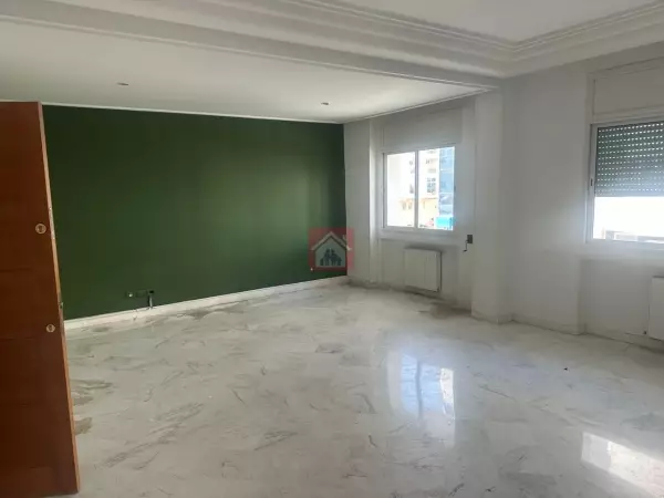 Magnifique Appartement S2 à Cité Ennasr 2