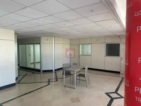 Éblouissant Bureau à Louer Votre Espace de Travail Idéal à Charguia 1