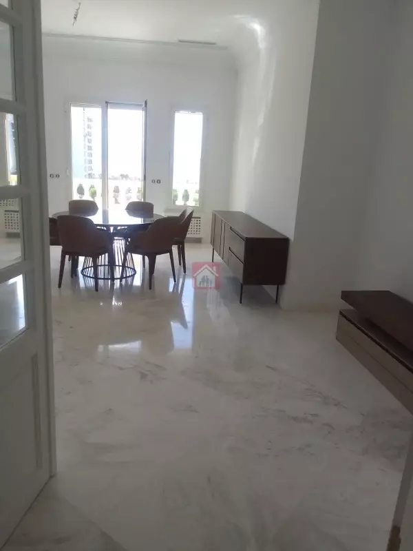 Splendide Appartement à Louer Vue Exceptionnelle sur le Lac