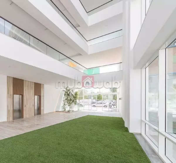 Éblouissant Bureau en Open-Space Opportunité Unique au Lac 2