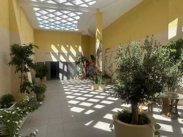 Éblouissant Penthouse à Louer Votre Nouveau Havre de Paix au Lac1