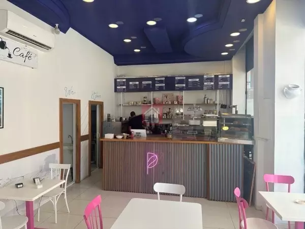 Éblouissant Fonds de Commerce Café-Restaurant au Lac 1