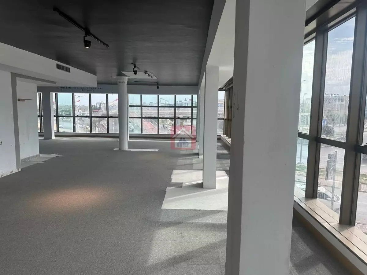 Sensationnel Location Open Space sur la route de la Marsa