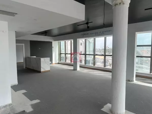 Sensationnel Location Open Space sur la route de la Marsa