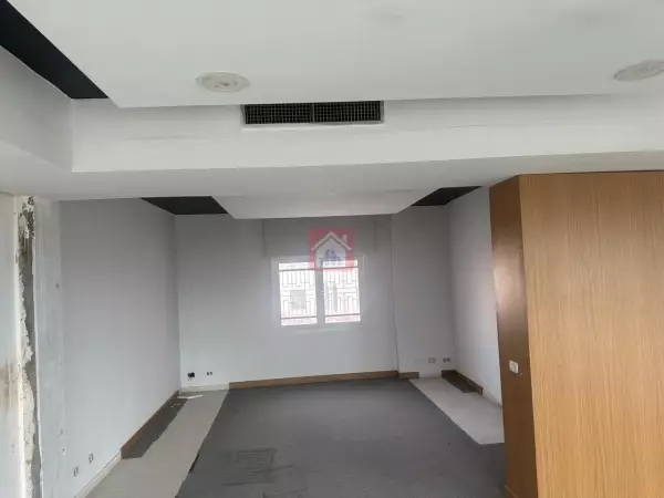 Sensationnel Location Open Space sur la route de la Marsa