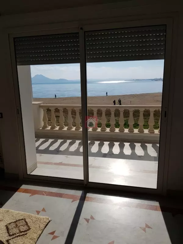 A Vendre Éblouissante Villa de Prestige à Carthage