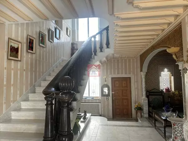 A Vendre Éblouissante Villa de Prestige à Carthage