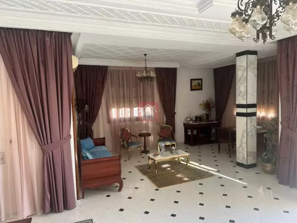 Éblouissante Villa à Mutuelleville