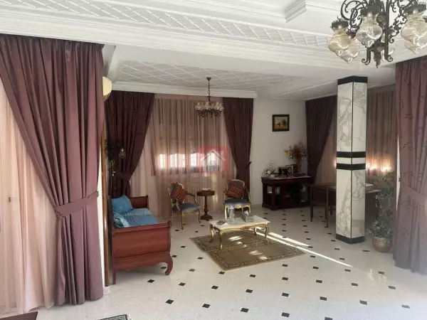 Éblouissante Villa à Mutuelleville