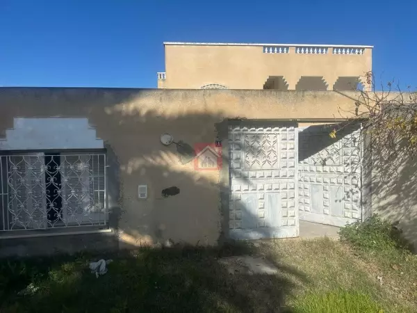 Éblouissant terrain avec villa à vendre à Raoued
