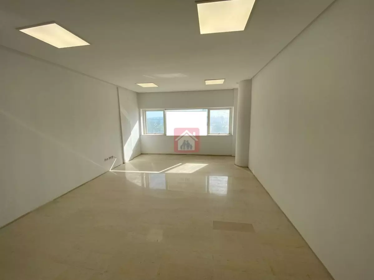 Absolument Idéal : bureau location Lac 2 Tunis de 80m²