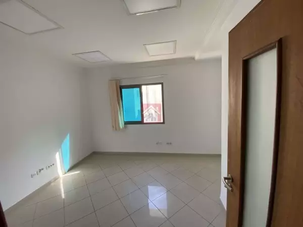 Exclusif : Location de Bureau Époustouflant au Cœur du Lac 2