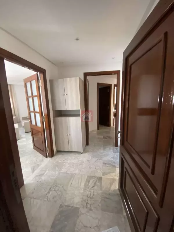 Exclusif : Appartement S2 Meublé À Louer au Cœur du Lac 2