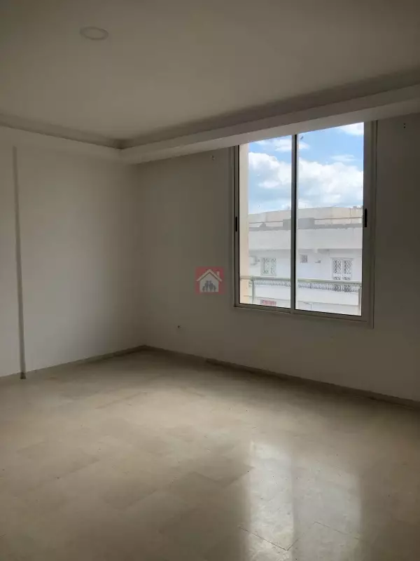 Bureau à louer au Kram, surface 55, 60 ou 70 m²