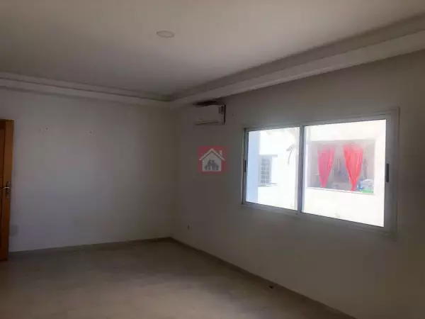 Bureau à louer au Kram, surface 55, 60 ou 70 m²