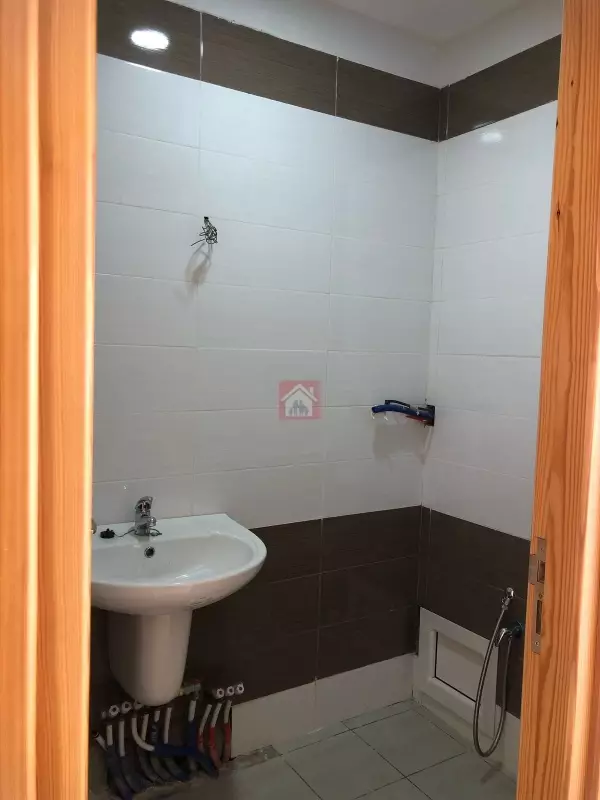 Bureau à louer au Kram, surface 55, 60 ou 70 m²